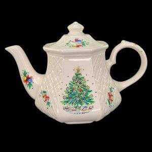 Sadler Teapot Salem Christmas Eve Tree Lattice Emboss England Porcelain Vtg READ